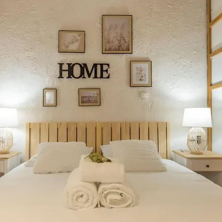 Cosy Dans Les Rues Pietonnes