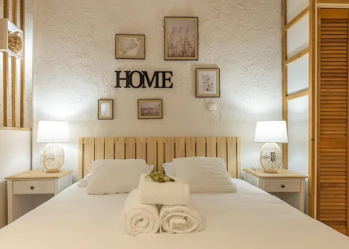 Cosy Dans Les Rues Pietonnes